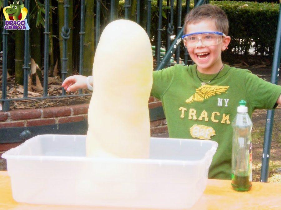 Pasta de dientes para elefante. Reaccón exotérmica