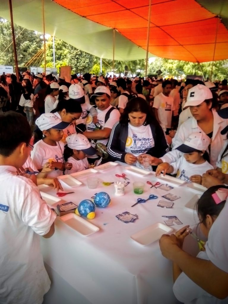 Stand de ciencia , evento empresarial Unilever
